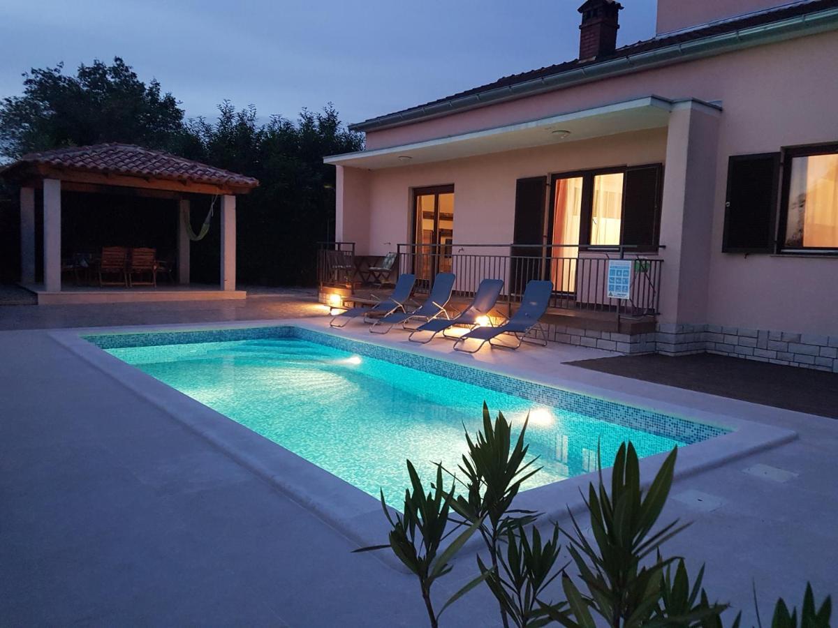 House Bile Vila Bicici Exterior foto